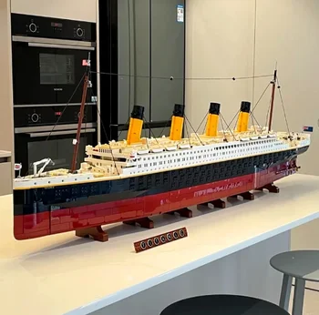 В НАЛИЧИИ Креативный Корабль Титаник Строительные Блоки Модель Сборки MOC Brick Boat Construction 9090шт Подходят 10294 Aldult Игрушка В Подарок