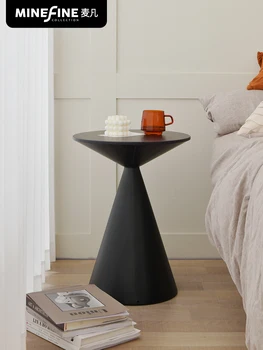 Черный Роскошный металлический журнальный столик Мебель для гостиной Приставной столик для покера Простой круглый столик Прикроватная тумбочка Маленький чайный столик