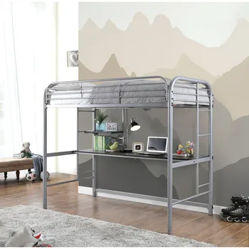Двуспальная кровать-чердак цельнометаллической конструкции, приставная лестница, рабочее место с полками, верхние ограждения для мебели для спальни в помещении