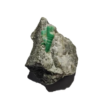 НОВИНКА! C5-1A 1ШТ 100% натуральный зеленый изумруд Образцы минералов ювелирного класса Камни и кристаллы Кварц Обучение